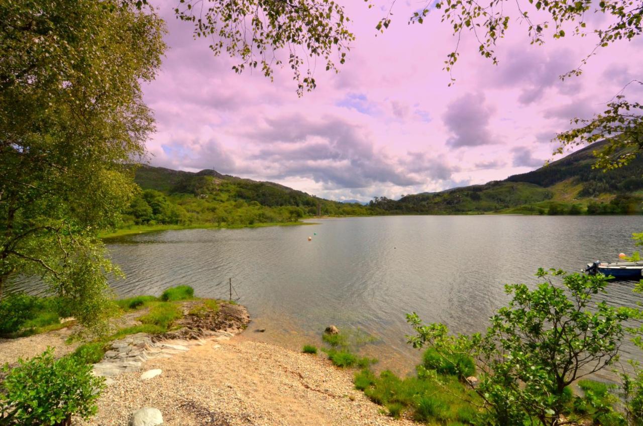 Glenfinnan Retreats, Ash Cabin Экстерьер фото